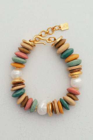 Bambola Candy Bracelet Rainbow. A playful chunky bracelet crafted with colorful glass beads and freshwater pearls.